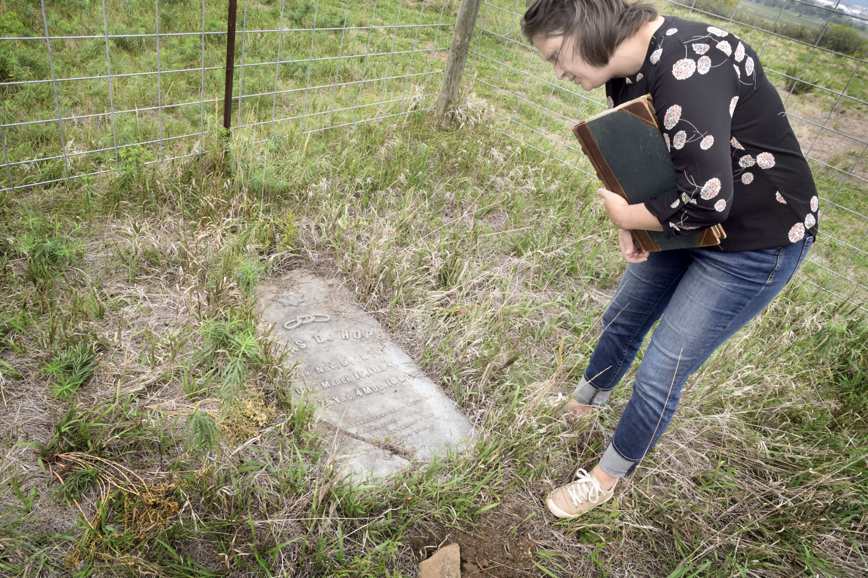 091321-nws-cemetery-preservation-2